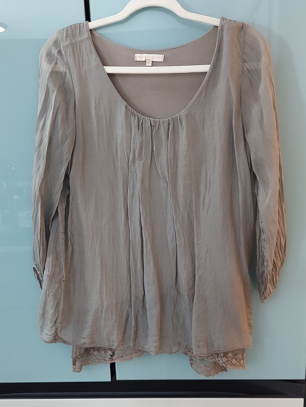 PRONTOMODA GIUSY, Size S, Gray Silk Overlay, Lace Hemline, Italan